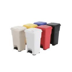 papelera con pedal 60lts hera negra (1 unid.)